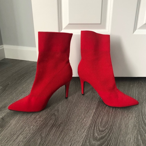 Red Stiletto - Picture 2 of 6